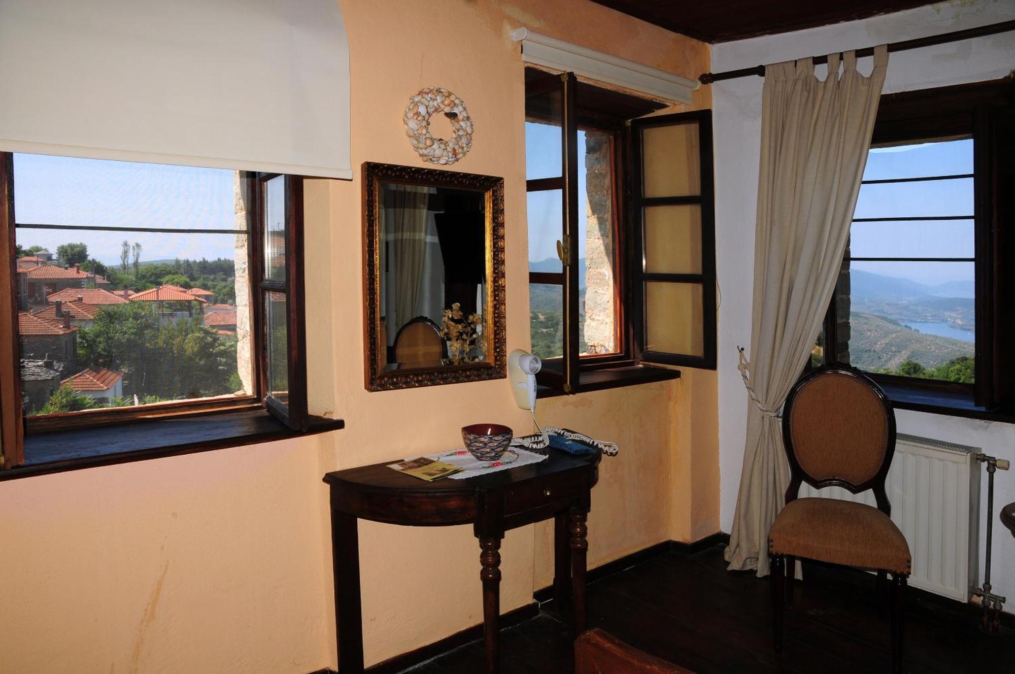Hotel Archontiko Parisis Lafkos Zewnętrze zdjęcie