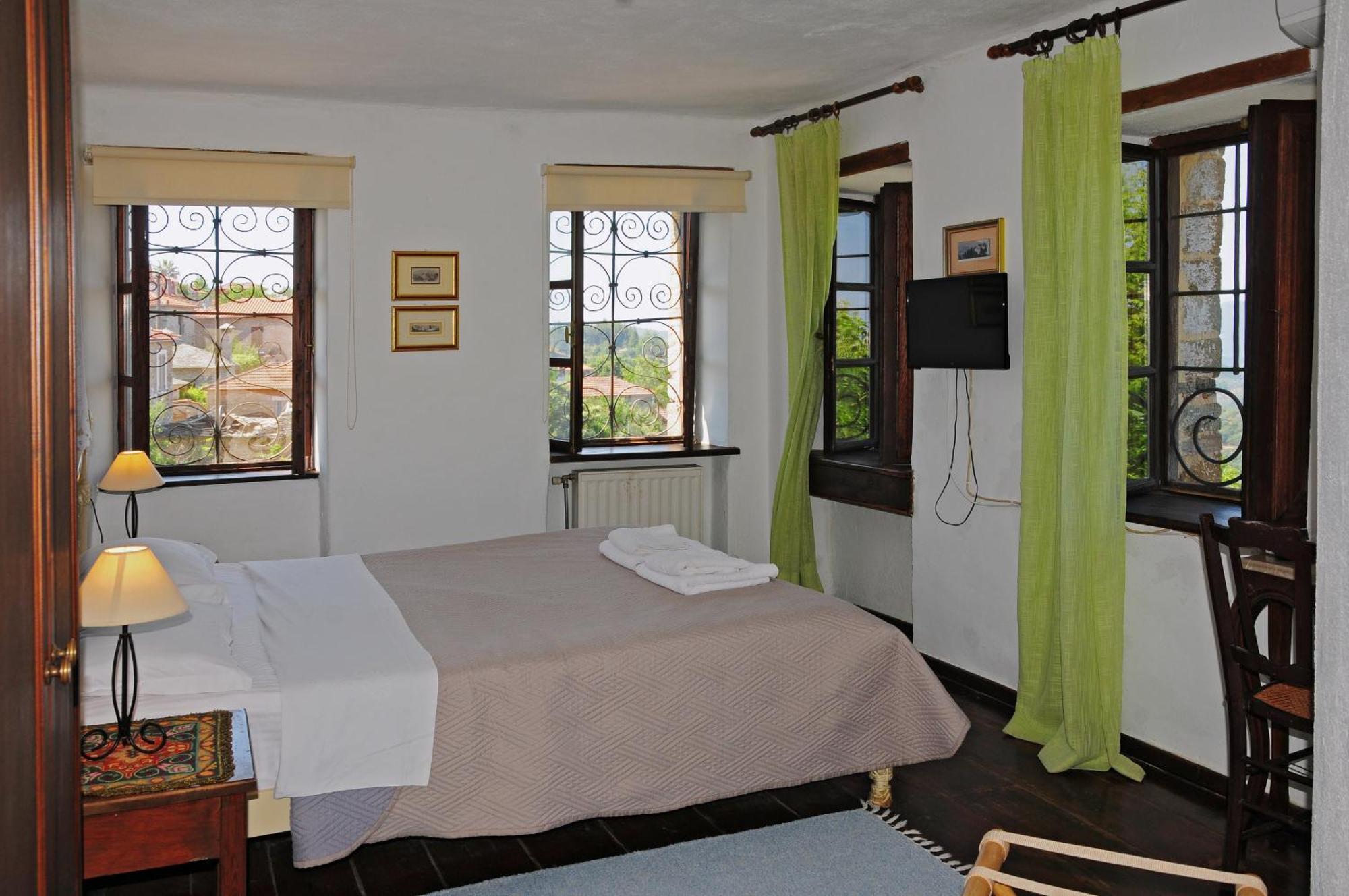 Hotel Archontiko Parisis Lafkos Zewnętrze zdjęcie